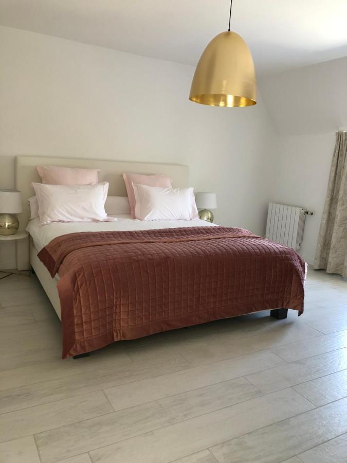Jardin Du Marais Bed & Breakfast Froyennes Exterior photo