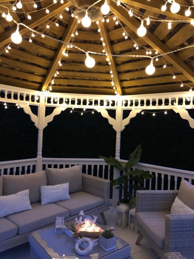 Jardin Du Marais Bed & Breakfast Froyennes Exterior photo