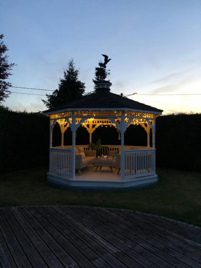 Jardin Du Marais Bed & Breakfast Froyennes Exterior photo